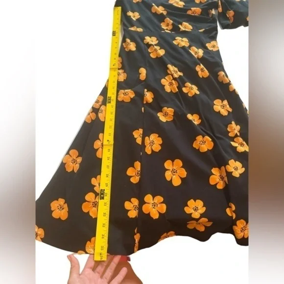 Who What Wear‎ Bell Sleeve Crewneck A-Line Dress | Black & Orange | Size… - Picture 9 of 9